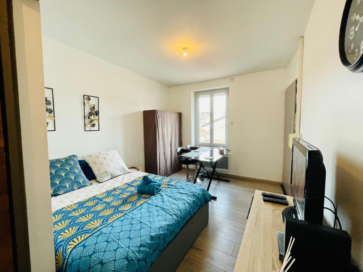 La Belcombe Apartment Sainte-Colombe  Exterior foto